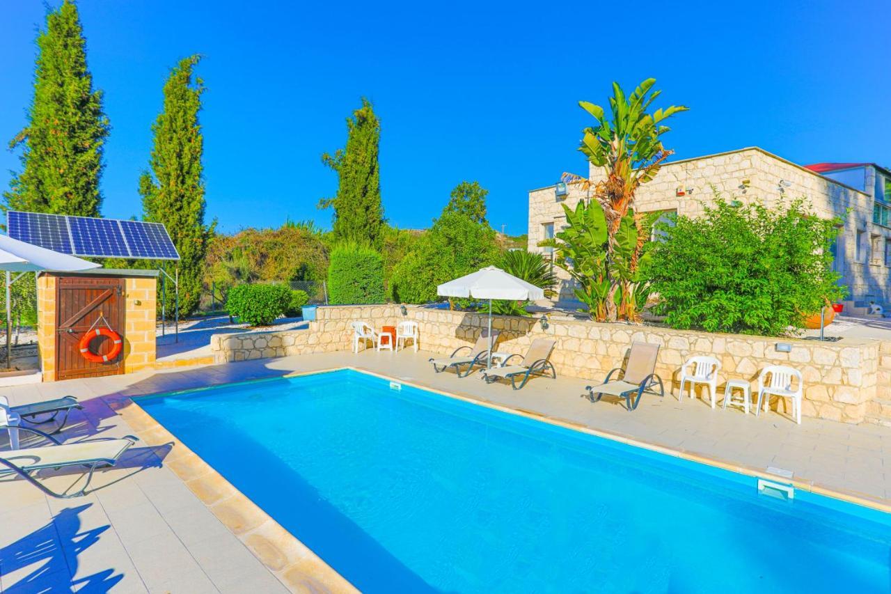 Villa Georgios Rafaela Polis Bagian luar foto