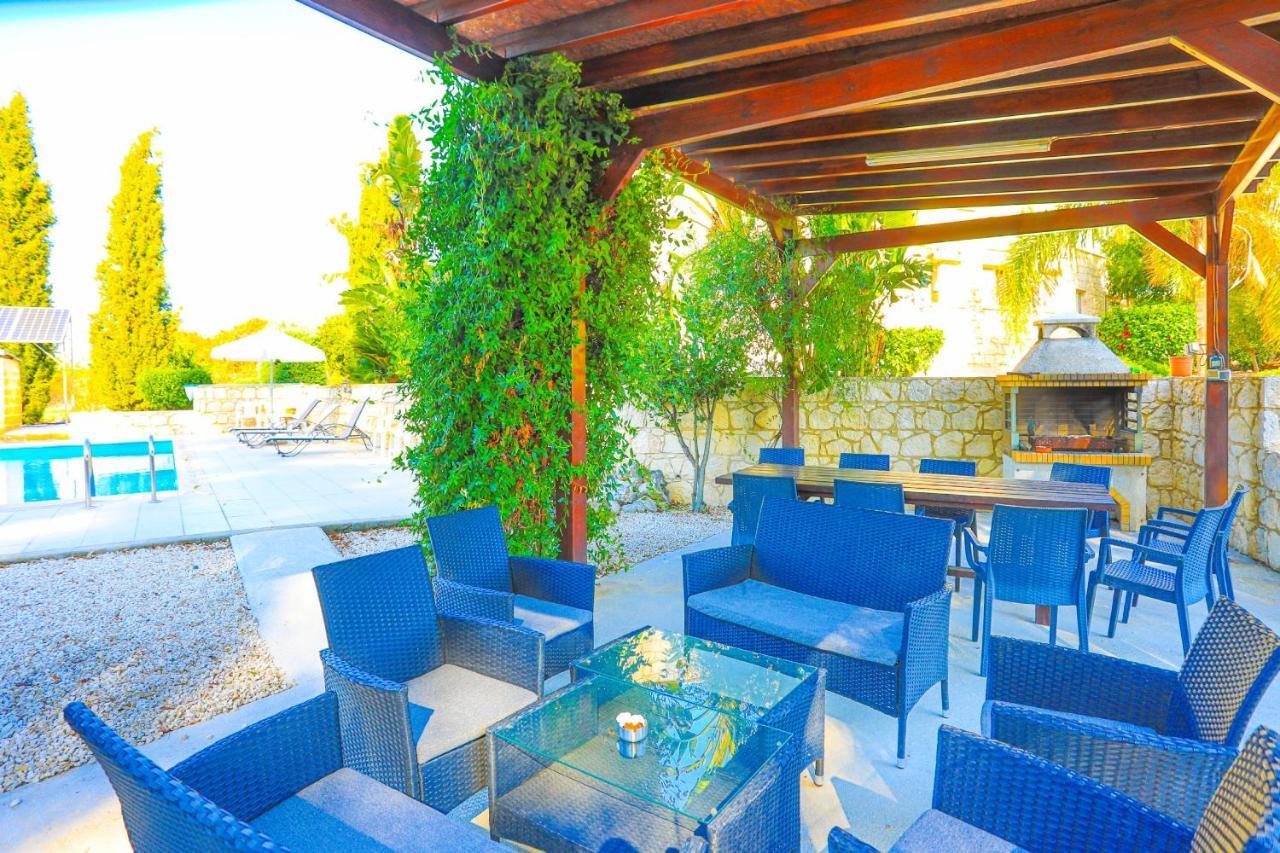 Villa Georgios Rafaela Polis Bagian luar foto