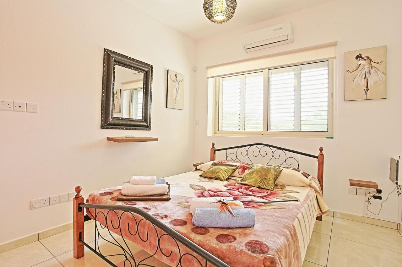 Villa Georgios Rafaela Polis Bagian luar foto
